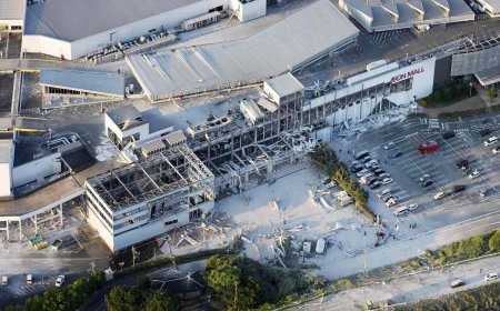 'Many people' feared trapped in mall after big Japan quake