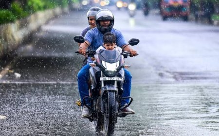 കേരളത്തിലെ എല്ലാ ജില്ലകളിലും മഴ മുന്നറിയിപ്പ്, നാളെ 9 ഇടത്ത് ഓറഞ്ച് അലർട്ട്