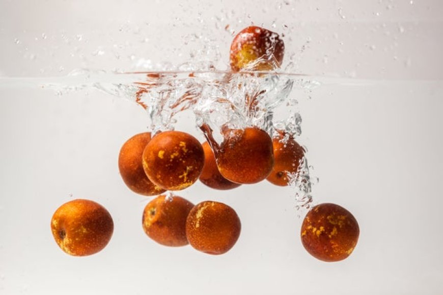 The 1 thing that'll wash pesticides off fruits and vegetables