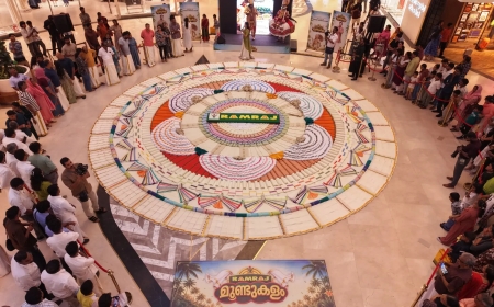 3,000 dhotis bloom into an Onam Pookkalam in Kochi