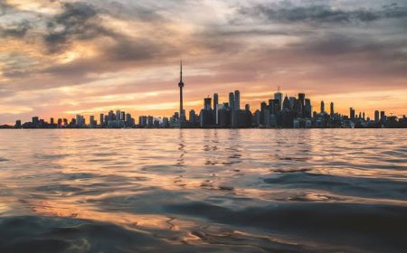 Trump signs order to rename Lake Ontario as Lake America