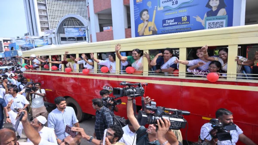 പ്രിയദർശിനി സൗജന്യ ബസ് യാത്രാ പദ്ധതി ഉടൻ റദ്ദാക്കണം; കോമ്പറ്റീഷൻ കമ്മിഷന് മുന്നിൽ ഹർജി