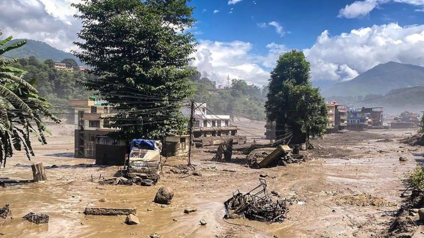 Nepal flash floods: 300 Indians among thousands missing, Centre rushes more relief supplies
