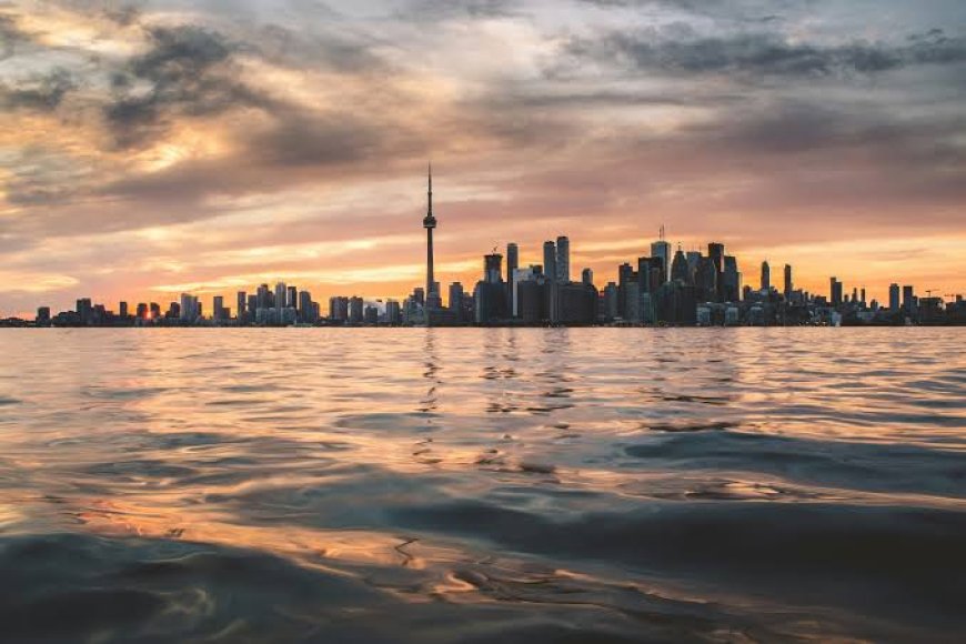Trump signs order to rename Lake Ontario as Lake America