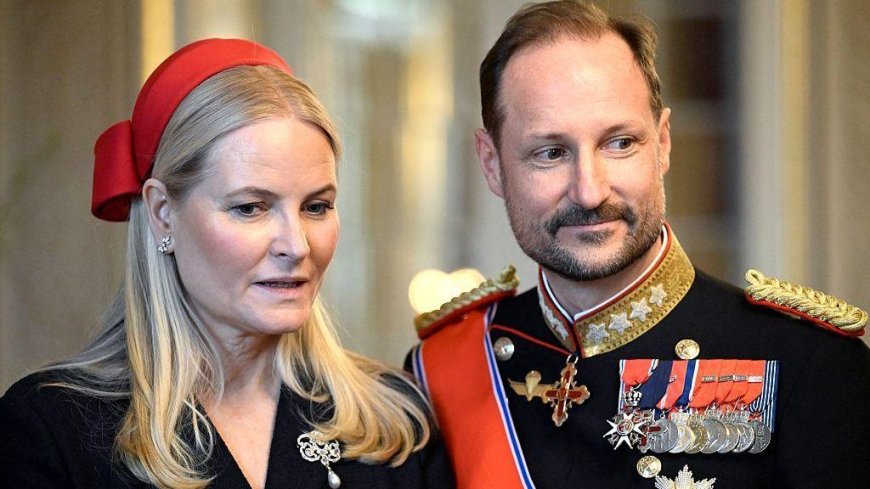 Norway's new king takes regnal name Haakon VIII
