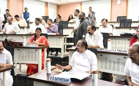 'റീ ഇമാജിനിങ് ലീഡര്‍ഷിപ്പ്'; മുഖ്യമന്ത്രിക്കും മന്ത്രിമാര്‍ക്കും  ഐ ഐ എമ്മില്‍ ഇന്നും നാളെയും പരിശീലന പരിപാടി