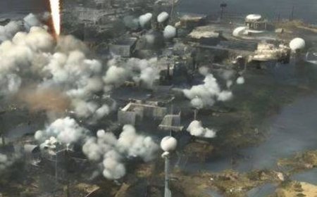 'Time traveller' says he has photos of World War 3 and they're very bad news