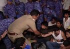 ഡല്‍ഹിയില്‍ എന്‍ എസ് യു ഐ  പ്രതിഷേധക്കാരെ പോലീസ് കസ്റ്റഡിയിലെടുത്ത് നീക്കി