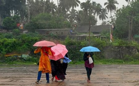 Northeast monsoon approaches Kerala, four districts on orange alert