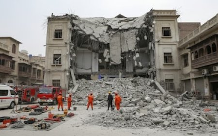 Pakistan school roof collapse kills 28, injures dozens