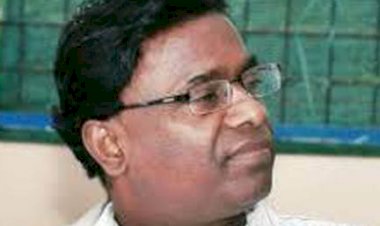 ഊര് തേടി: മിനികഥ, കാരൂര് സോമന്