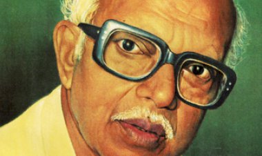 തോപ്പിൽ ഭാസിയുടെ നാടകങ്ങൾ ശബ്ദം പൊഴിക്കുന്ന കൈവളകൾ. ... കാരൂർ സോമൻ