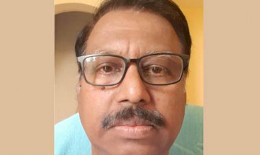 അമ്മത്തിര: കവിത , ടോബി തലയല്