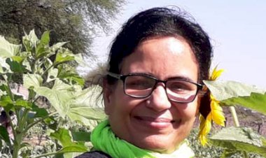ഒട്ടക പക്ഷിയുടെ ആക്രമണത്തിൽ വിറച്ചുപോയ നിമിഷങ്ങൾ