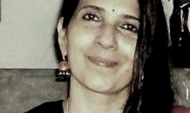 ഭൂഖണ്ഡങ്ങളുടെ തിരിവുകളും  പത്തു പൈസയും ;Rema  Pisharody, Bangalore