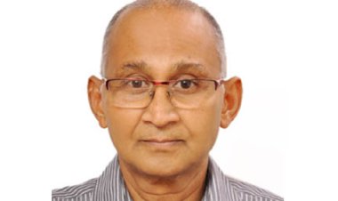 അമ്മ ചോദിക്കുന്നതൊന്നുമാത്രം: കവിത,ഡോ.അജയ് നാരായണൻ