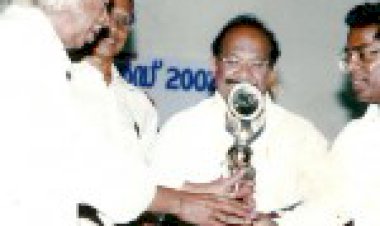 ജനപ്രിയ സാഹിത്യത്തിലെ കാക്കനാടന്  : കാരൂര് സോമന്, ലണ്ടന്